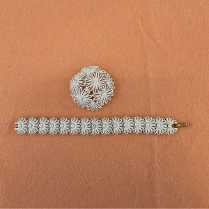 Vintage Monet Flowers Dome Brooch Pin and Bracelet White Enamel Daisies